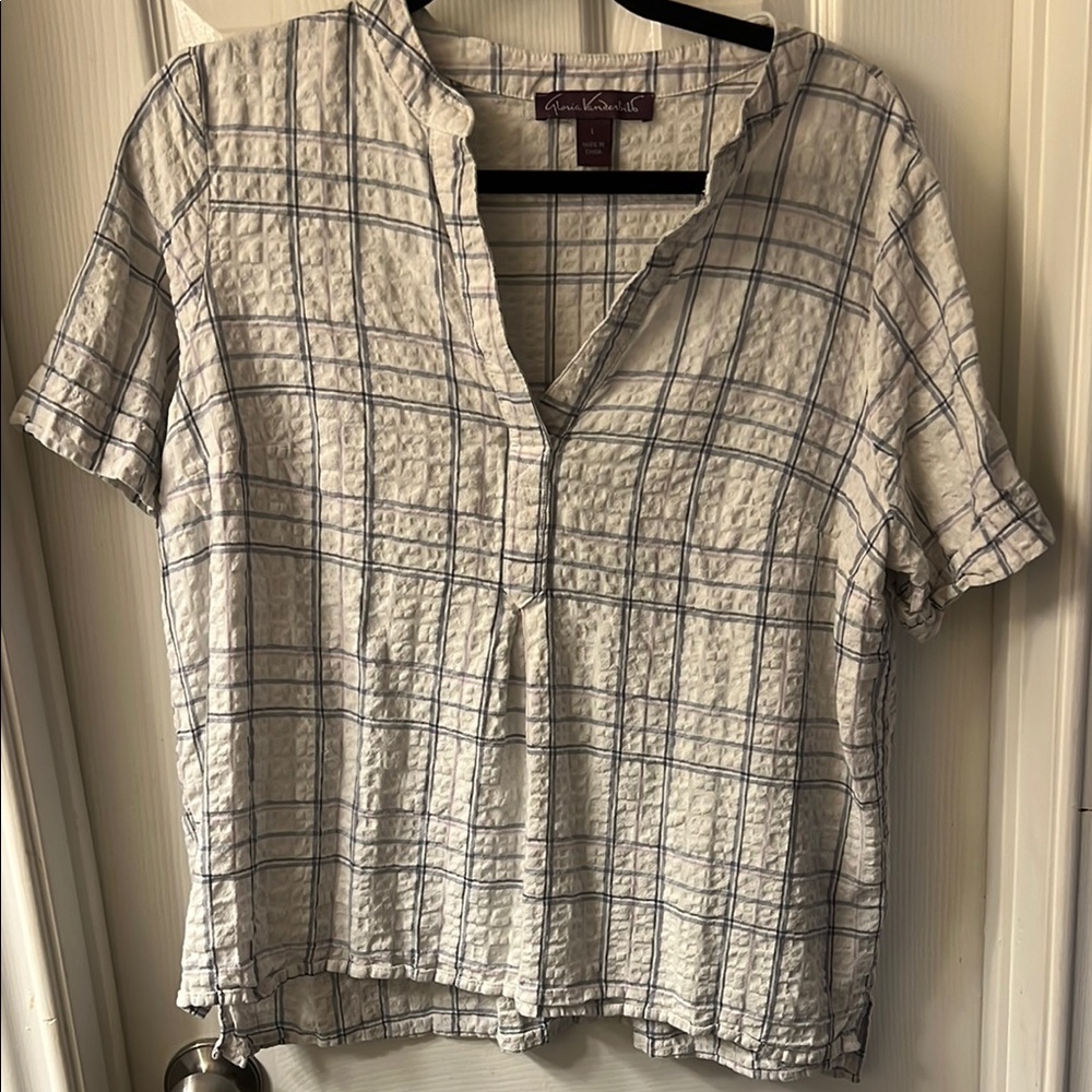 Gloria Vanderbilt Blue and White Plaid Button Down Shirt
